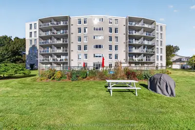1 Mowat Avenue 306, Kingston, On K7m 1j8