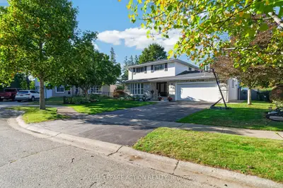 20 Japonica Crescent, Brantford, On N3r 1n6