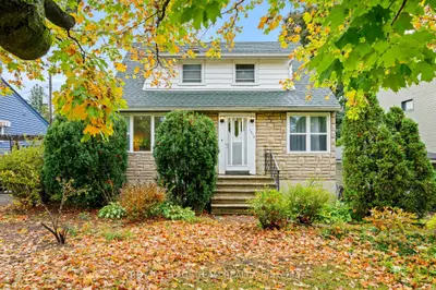 1272 Livingstone Avenue, Alta Vista And Area, On K1h 7p8
