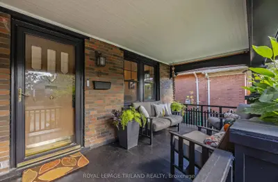 8 Mckenzie Avenue, London South, On N6c 1v2