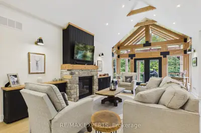 1072 Xavier Street, Gravenhurst, On P0e 1g0