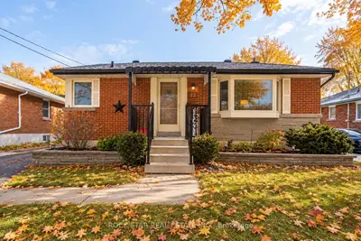 22 Fernwood Crescent, Hamilton, On L8t 3l1