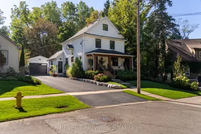 6 Elm Avenue, Pelham, On L0s 1e3