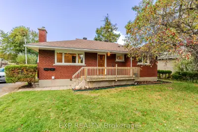 24 NEWHAVEN Street, South of Baseline to Knoxdale, ON K2G 0X5