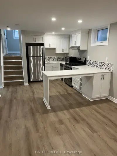 155 Ruskview Road, Kitchener, On N2m 4s1
