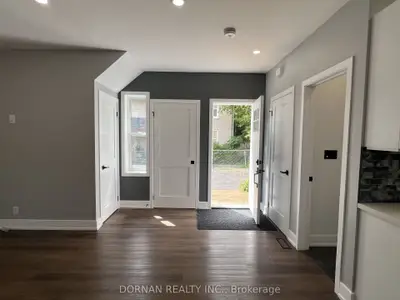 58 Victoria Avenue, Peterborough, On K9h 4w1