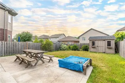 1248 NORTH WENIGE Drive, London North, ON N5X 4P7
