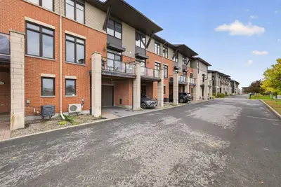 105 Chaperal Private, Orleans - Cumberland And Area, On K4a 0y2