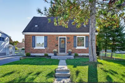 916 Leonard Avenue, Cornwall, On K6j 1l6