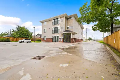 63 Vine Street S 103, St. Catharines, On L2r 3x9