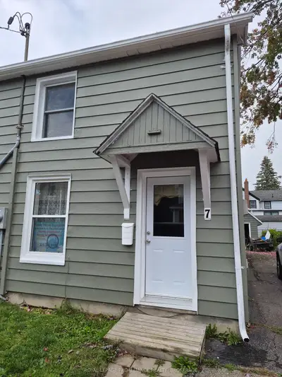 7 Dales Avenue, Brockville, On K6v 5g9