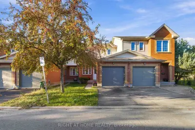 161 Kinross Private, Kanata, On K2k 3p8