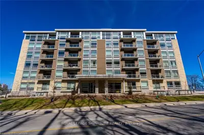 455 Charlton Avenue E 402, Hamilton, On L8n 0b2