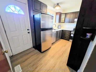 68 Riverdale Drive, Hamilton, On L8e 1k3