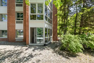 960 Teron Road S 102, Kanata, On K2k 2b6