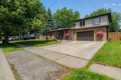 18 Max Webster Road, Brantford, On N3p 1h7