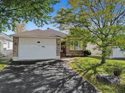 16 ANTONIO Way, Perth, ON K7H 3R5
