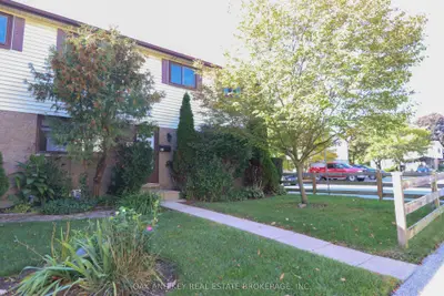 825 Dundalk Drive 40, London South, On N6c 3v6