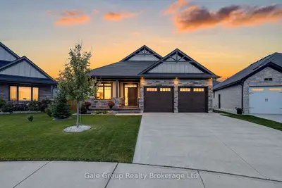 3 EVERGREEN Court, Tillsonburg, ON N4G 0K1