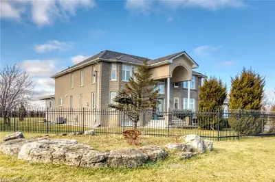 283 Second Road E, Hamilton, On L8j 3j1