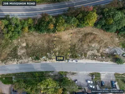 208 MUSQUASH Road, Gravenhurst, ON P1P 1R2