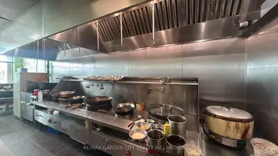 3714 Portage Road 205, Niagara Falls, On L2j 2k9