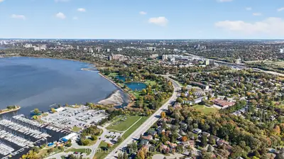 21 Elterwater Avenue, Crystal Bay - Rocky Point - Bayshore, On K2h 5j1