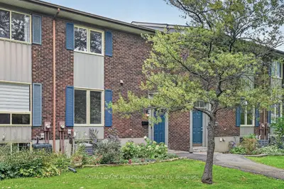 30 Viewpointe Private, Billings Bridge - Riverside Park And Area, On K1v 1m6