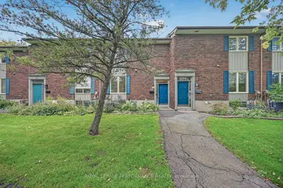 30 Viewpointe Private, Billings Bridge - Riverside Park And Area, On K1v 1m6
