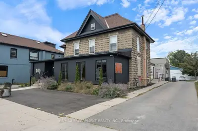 14 Caithness Street E, Haldimand, On N3w 1l4
