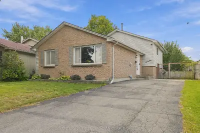 17 ARCHER Crescent, London South, ON N6E 2A4