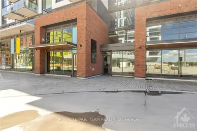 320 Miwate Private 303, West Centre Town, On K1r 0e1