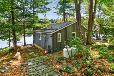 1124 Sawmill Lane, Frontenac, On K0h 2l0