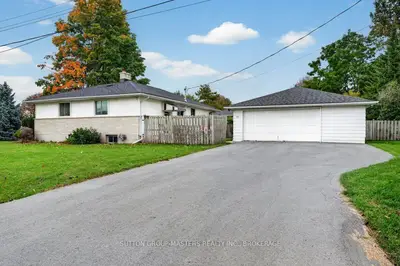 14 Quinte Avenue, Loyalist, On K7n 1e3