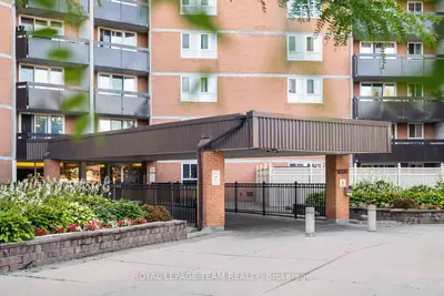 2000 Jasmine Crescent 409, Beacon Hill North - South And Area, On K1j 8k4