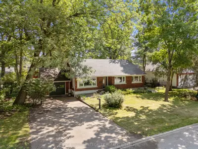 2183 Woodcrest Road, Alta Vista And Area, On K1h 6j2