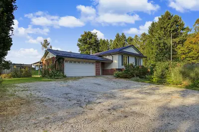 17846 Evelyn Drive, Thames Centre, On N0m 2m0