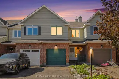 42 Roblyn Way, Barrhaven, On K2g 5z5