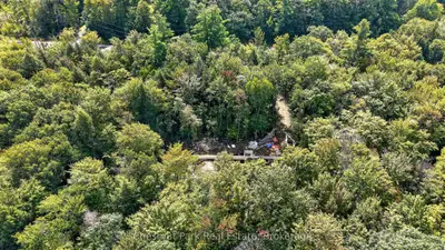 1112 Falkenburg Road, Bracebridge, On P1l 1x4