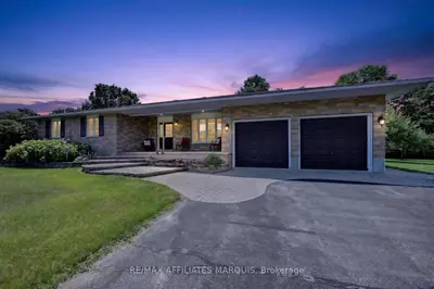 4 DAVIS Lane, Rideau Lakes, ON K7A 4S5