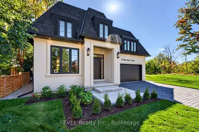 64 Bay Berry Lane, Niagara-on-the-lake, On L0s 1j0