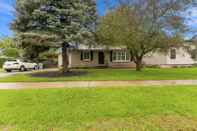 118 HAROLD Court, Lucan Biddulph, ON N0M 2J0