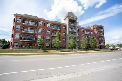 58 Glenelg Street 404, Kawartha Lakes, On K9v 2v4