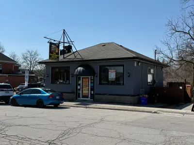 9 Main Street N, Hamilton, On L0r 2h0