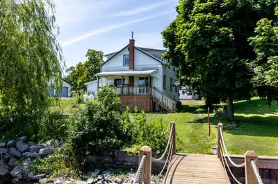 21c Highway 95, Frontenac Islands, On K0h 2y0