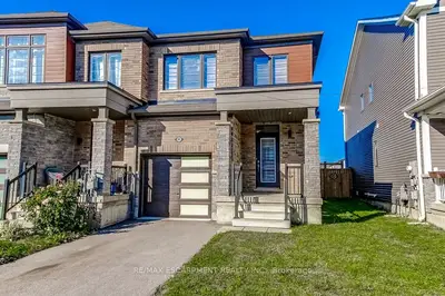 80 Oaktree Drive, Haldimand, On N3w 0e8