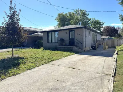 205 Bonaventure Drive, Hamilton, On L9c 4r1