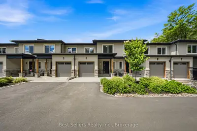 31 Horizon Lane, Huntsville, On P1h 1v5