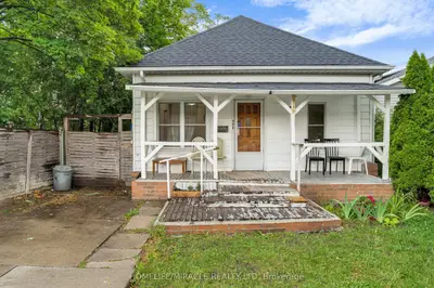 908 Windsor Avenue, Windsor, On N9a 1k2