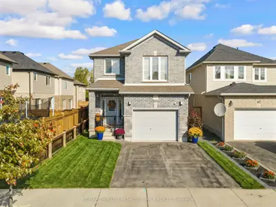 63 Sparrow Avenue, Cambridge, On N1t 0c5